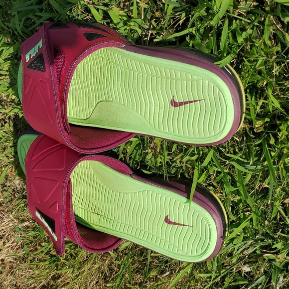 Nike Air Max LeBron James Sandals - Picture 3 of 15
